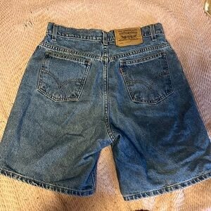 Levi vintage jorts size 9